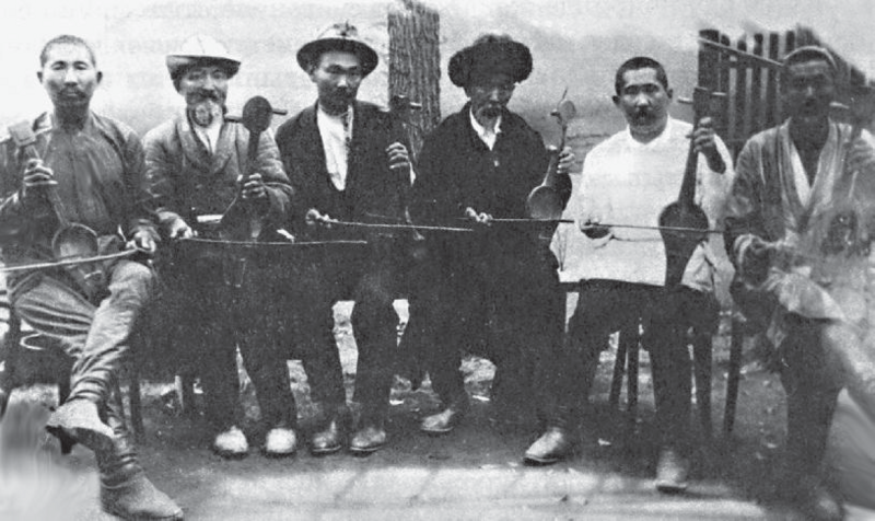 Файл:КЫЛ КЫЯКЧЫЛАР АНСАМБЛИ50.png